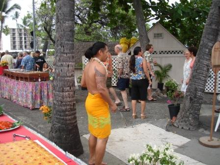 Hawaii Luau dining